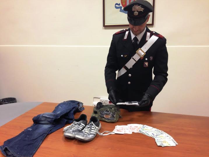 Arrestato rapinatore seriale. Giovani commesse le vittime prescelte ...